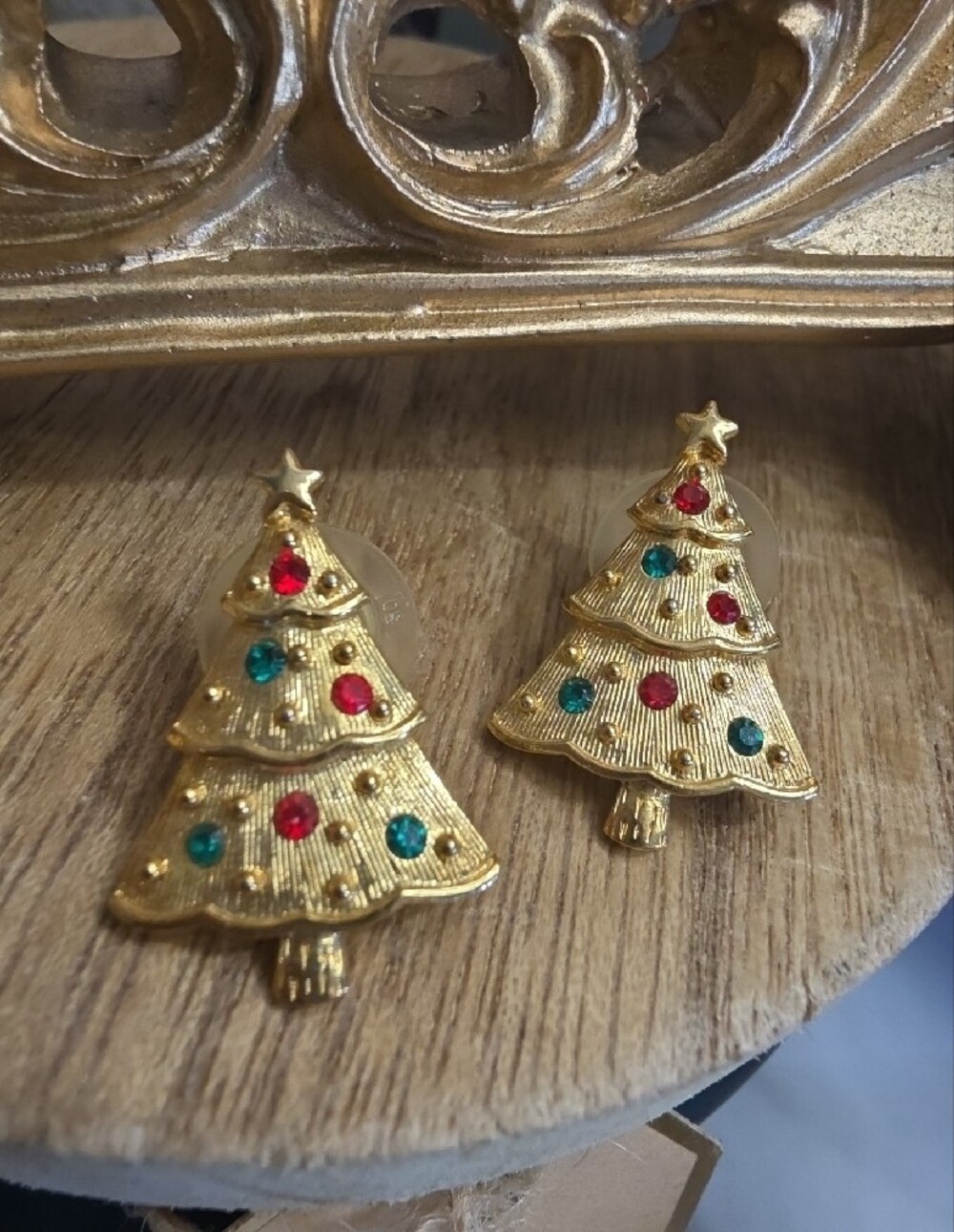 Vtg Striking Gold Christmas Tree Earrings with Red & Green Sparkling Accents